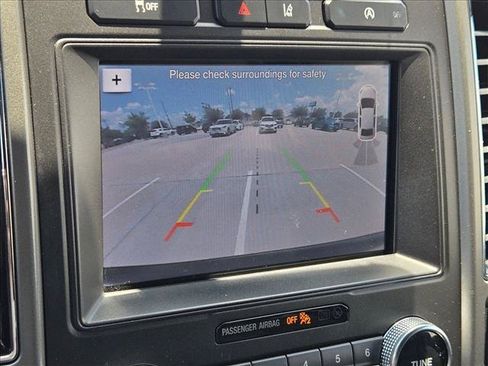 Used 2019 Ford Expedition XLT w/ Equipment Group 202A RWD image 13
