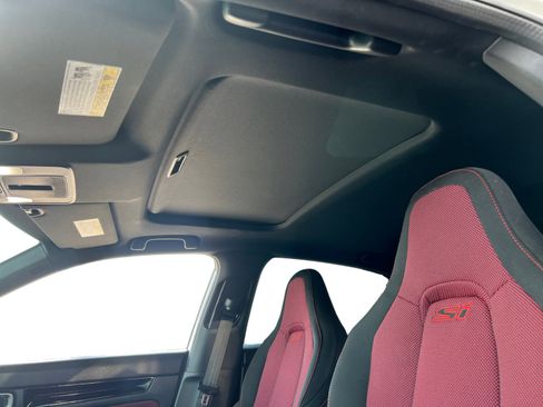 Used 2022 Honda Civic Si image 11