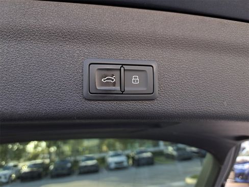 Used 2022 Audi RS 6 w/ Carbon Optic Package image 31