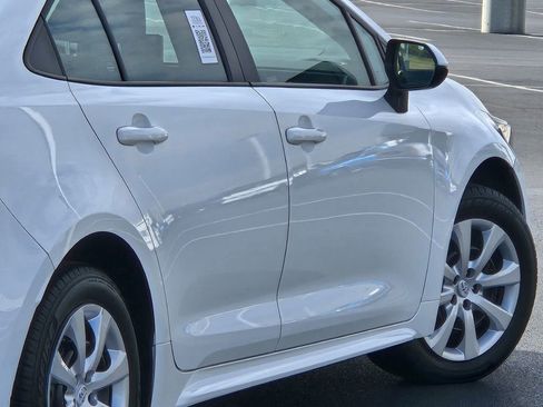 Used 2022 Toyota Corolla LE image 10