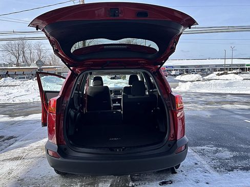 Used 2015 Toyota RAV4 XLE AWD/4WD image 36