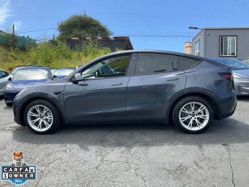 Used 2021 Tesla Model Y Long Range AWD/4WD image 5