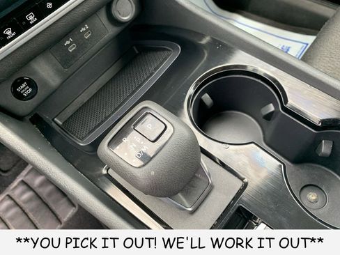 Used 2024 Nissan Rogue SV FWD image 21