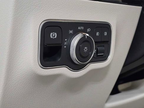 Certified 2023 Mercedes-Benz GLA 250 4MATIC image 25