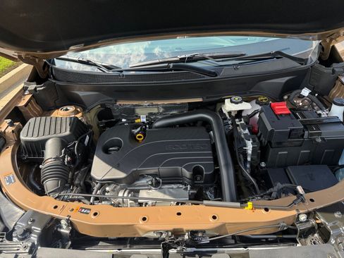 New 2027 Chevrolet Equinox LT w/ Convenience Package II FWD image 30