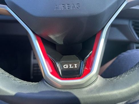Used 2022 Volkswagen Jetta GLI Autobahn FWD image 28