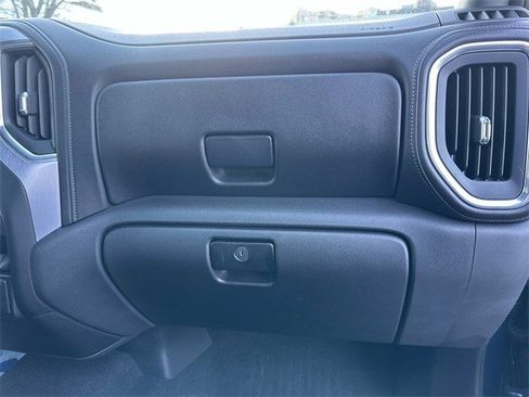 Used 2020 GMC Sierra 1500 Elevation w/ Elevation Value Package image 12