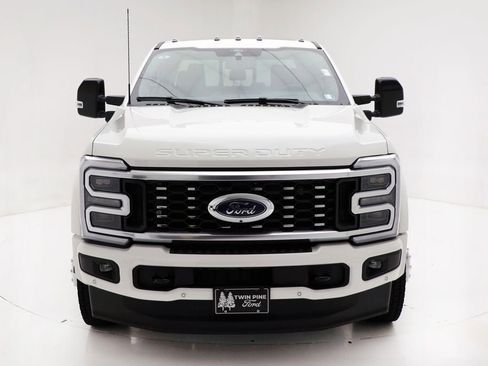 New 2026 Ford F450 Platinum w/ FX4 Off-Road Package image 6