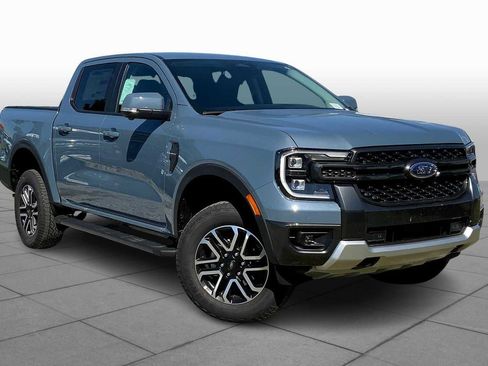 Used 2025 Ford Ranger Lariat w/ FX4 Off-Road Package image 2
