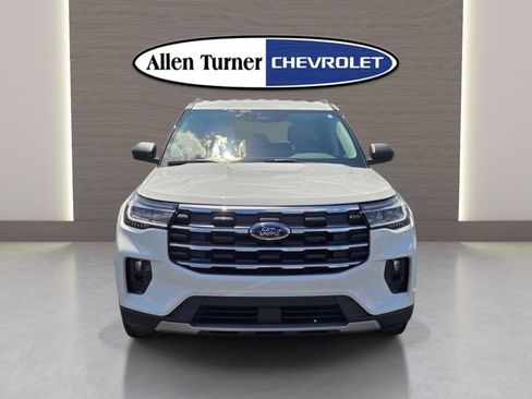 Used 2025 Ford Explorer Active w/ Active Comfort Package AWD/4WD image 4