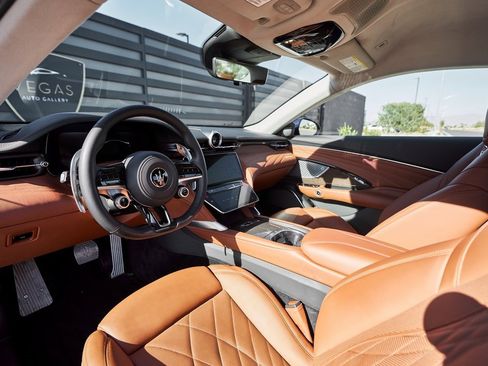 Used 2024 Maserati GranTurismo Modena image 2