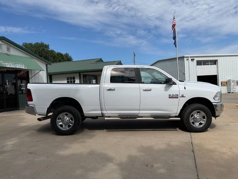 Used 2015 RAM 2500 SLT AWD/4WD image 3