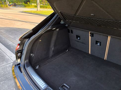 Used 2018 Porsche Macan Turbo image 47