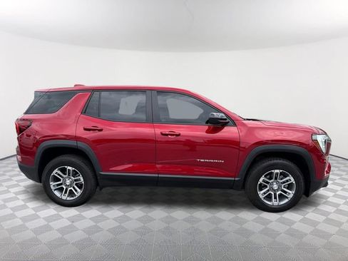 Used 2025 GMC Terrain Elevation AWD/4WD image 4
