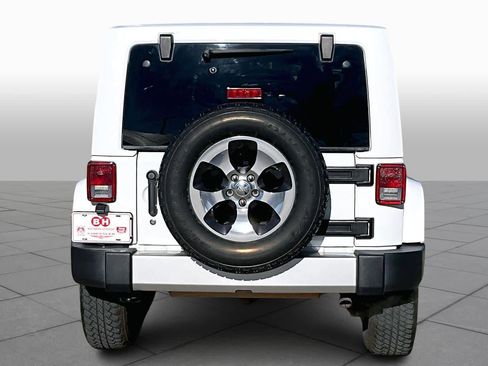 Certified 2018 Jeep Wrangler Unlimited Sahara image 5