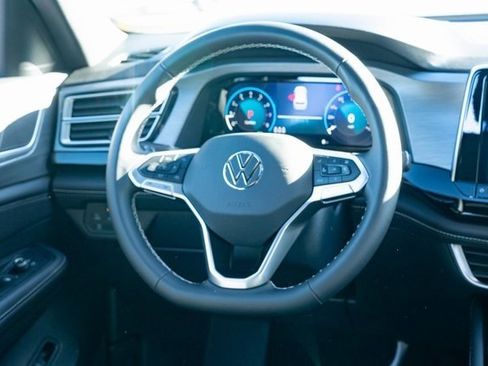 New 2026 Volkswagen Atlas Cross Sport SE image 30