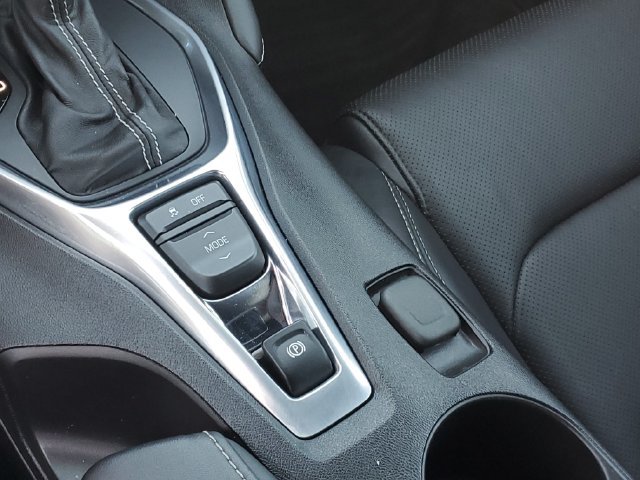 Used 2018 Chevrolet Camaro LT RWD image 26