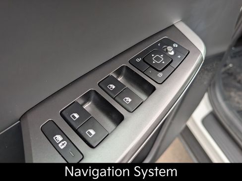 Certified 2024 Kia EV6 Light image 13