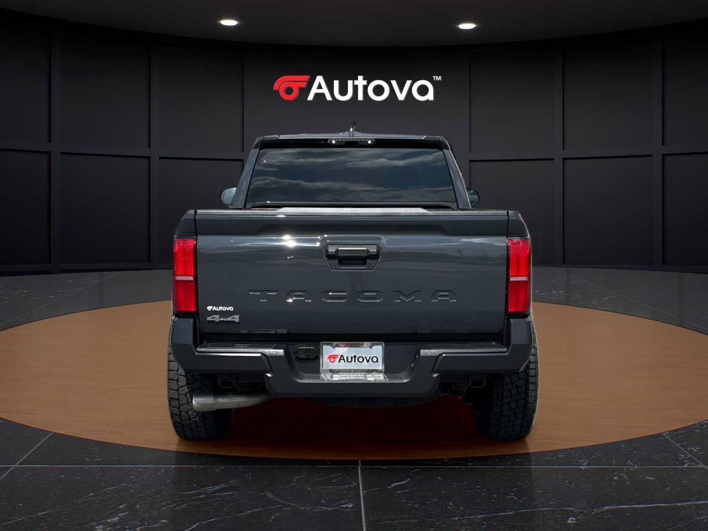 Used 2025 Toyota Tacoma SR AWD/4WD image 4