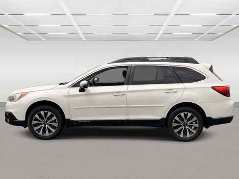 Used 2016 Subaru Outback 2.5i Limited AWD/4WD image 2
