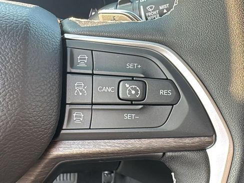 New 2025 Jeep Grand Cherokee L Limited image 26