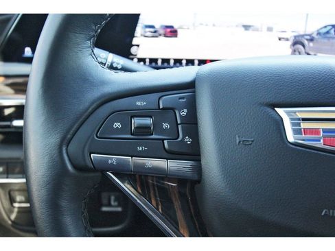 Used 2024 Cadillac Escalade Luxury image 16