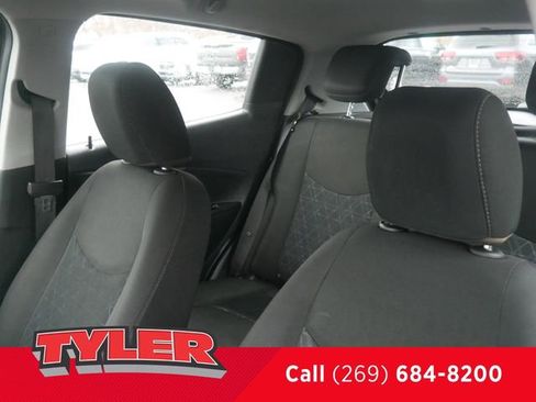 Used 2021 Chevrolet Spark LT image 37