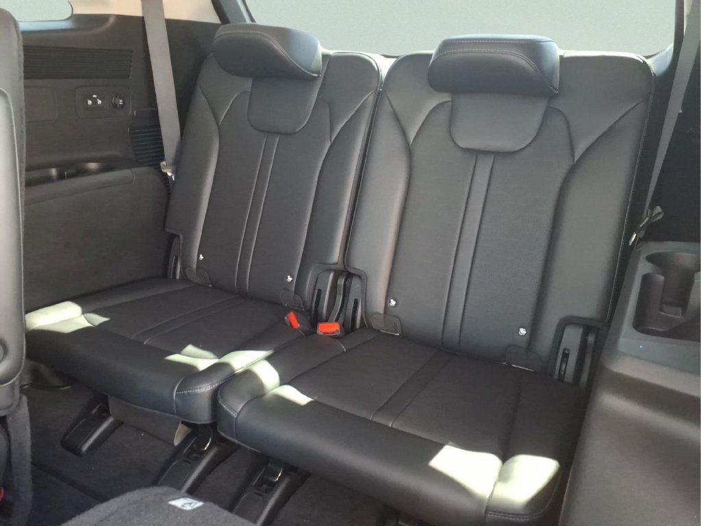 Used 2024 Kia Sorento SX AWD/4WD image 16