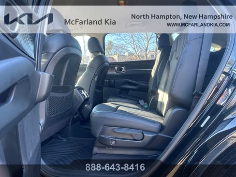 Used 2022 Kia Sorento S image 27