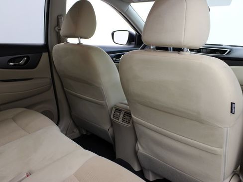 Used 2016 Nissan Rogue SV FWD image 20