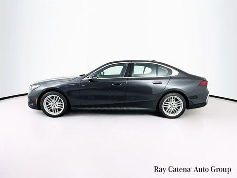 Used 2024 BMW 540i xDrive w/ Premium Package image 4