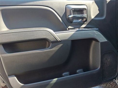 Used 2018 Chevrolet Silverado 1500 LT w/ Redline Edition image 12