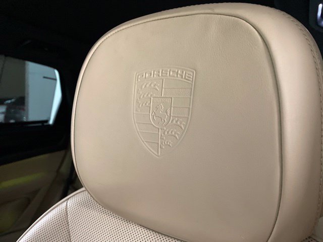 Used 2023 Porsche Cayenne AWD/4WD image 99