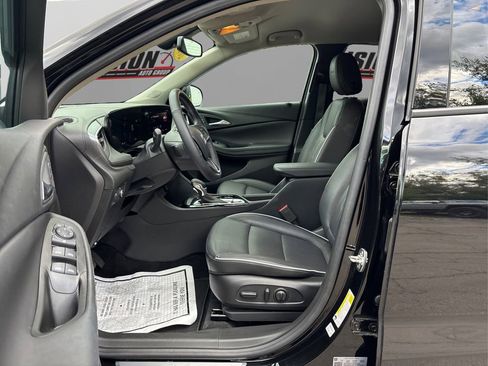 Used 2024 Buick Encore GX Avenir image 9