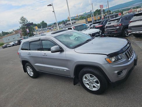 Used 2014 Jeep Grand Cherokee Laredo w/ Security & Convenience Group AWD/4WD image 34