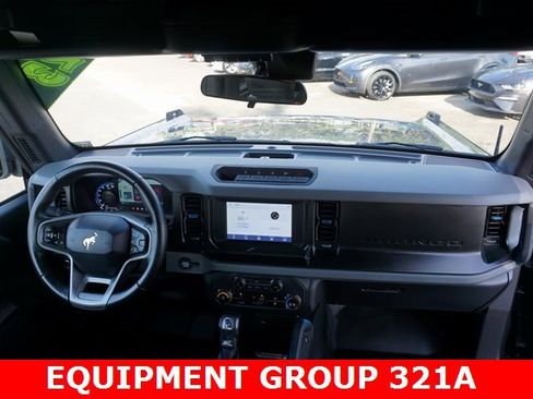 Used 2023 Ford Bronco Black Diamond w/ Sasquatch Package image 5