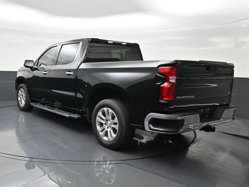 Used 2022 Chevrolet Silverado 1500 LTZ RWD image 3
