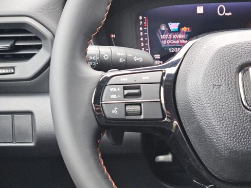 New 2026 Honda Pilot Sport image 21