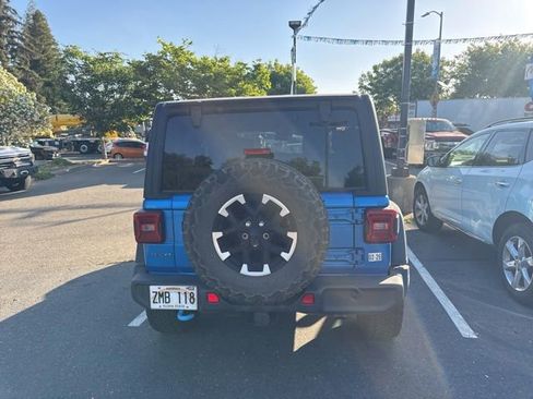 Used 2024 Jeep Wrangler Unlimited Rubicon 4xe AWD/4WD image 3