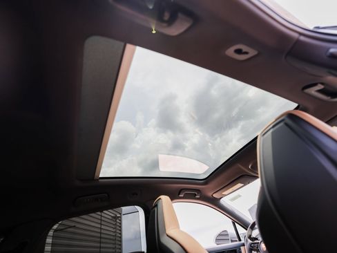 New 2025 Porsche Cayenne S image 29