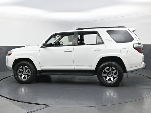 Used 2024 Toyota 4Runner TRD Off-Road image 8