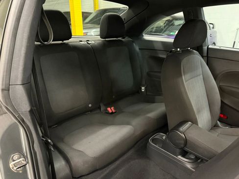 Used 2013 Volkswagen Beetle 2.5 image 18