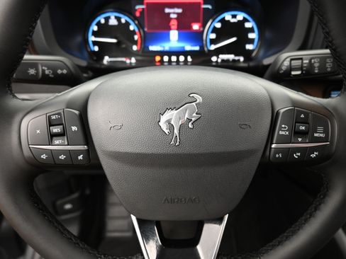 Used 2024 Ford Bronco Sport Outer Banks image 9