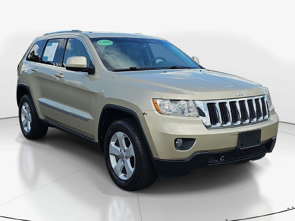 Used 2011 Jeep Grand Cherokee Laredo RWD image 4