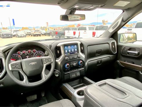 Used 2022 Chevrolet Silverado 1500 RST w/ LPO, Blackout Package image 36