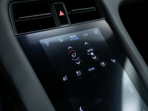 Certified 2022 Porsche Taycan 4 Cross Turismo image 29