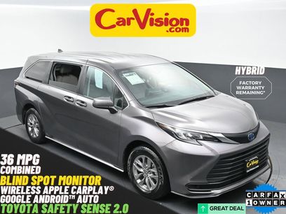 Used 2024 Toyota Sienna LE