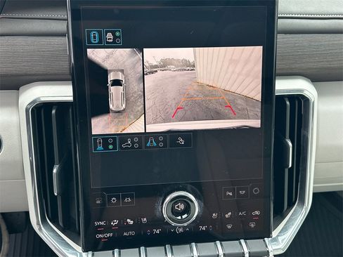 Used 2024 GMC Acadia Denali w/ Super Cruise Package image 31