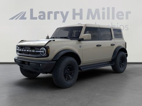 New 2026 Ford Bronco Outer Banks AWD/4WD image 1