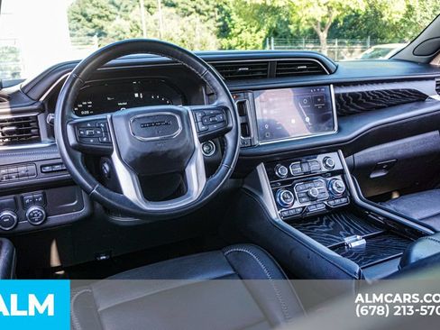 Used 2023 GMC Yukon XL Denali RWD image 29